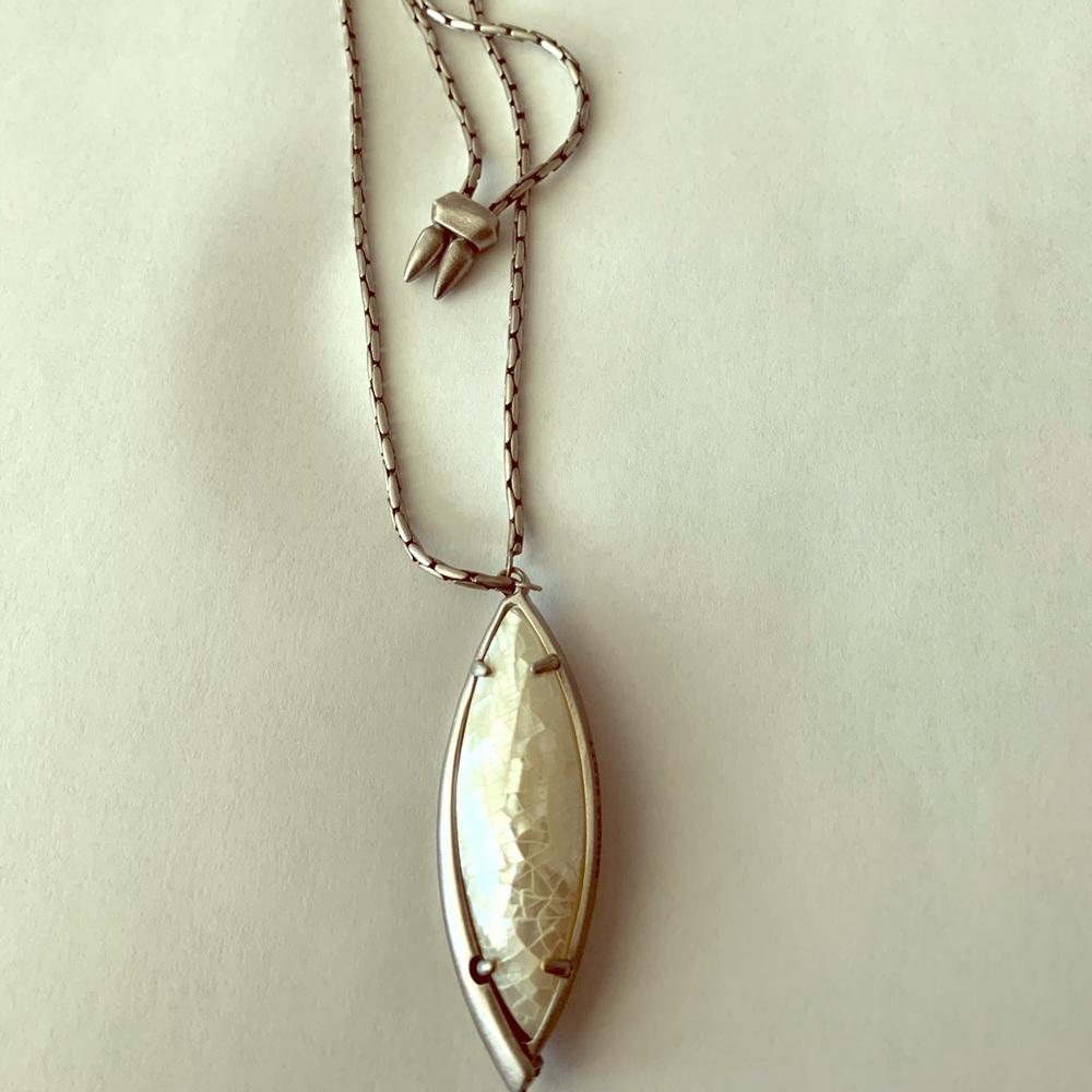 Kendra Scott necklace